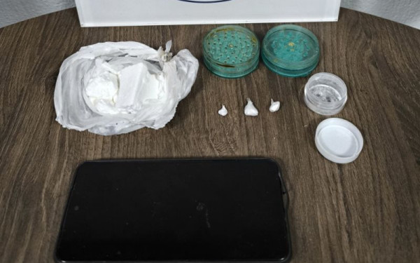 Βέροια: Συνελήφθη γυναίκα για διακίνηση ναρκωτικών - Πέταξε στο έδαφος κοκαΐνη μόλις είδε αστυνομικούς