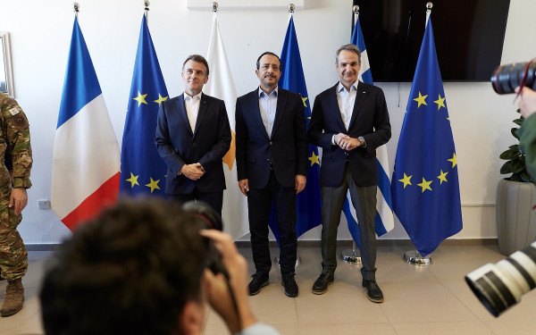 «Όταν επιτίθεται κάποιος στην Κύπρο επιτίθεται σε όλη την Ευρώπη» - Ηχηρά μηνύματα Μητσοτάκη, Μακρόν και Χριστοδουλίδη