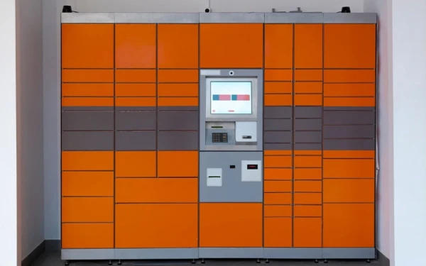 Καβάλα: 7χρονος εγκλωβίστηκε σε θύρα παραλαβής δεμάτων (βίντεο)