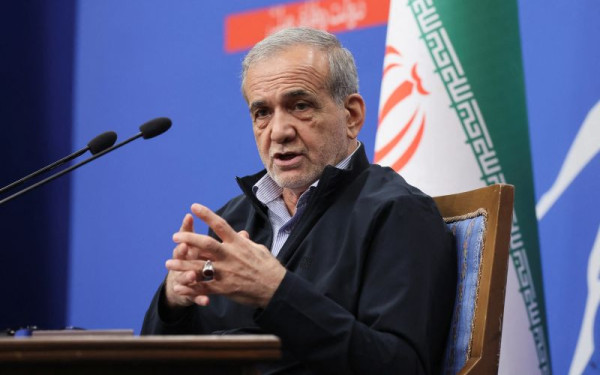 Ιράν: Ο Πεζεσκιάν ζητά «εγγυήσεις» για να σταματήσει ο πόλεμος με Ισραήλ και ΗΠΑ