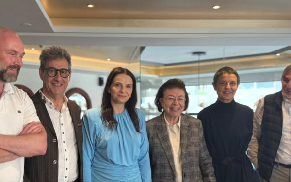 Συνάντηση Ζιλιέτ Μπινός με τη Λίνα Μενδώνη: Στο επίκεντρο τα ευρωπαϊκά βραβεία κινηματογράφου στην Αθήνα