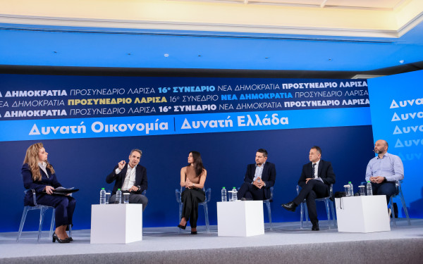 Μητσοτάκης από Λάρισα: Η καλή πορεία της οικονομίας μεταφράζεται σε στήριξη της κοινωνίας