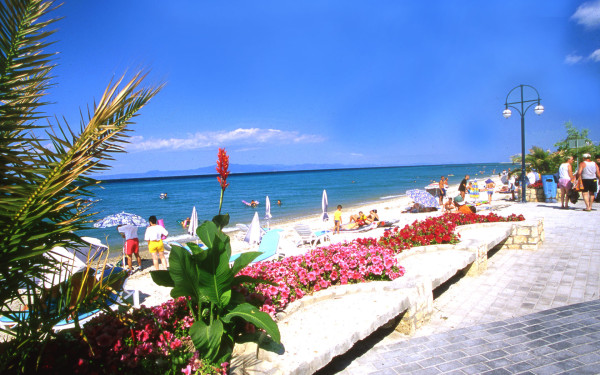 Κασσάνδρα: Ο πόλεμος δεν βλάπτει σοβαρά τον δημοφιλή τουριστικό προορισμό στη Χαλκιδική - Μηδαμινές οι ακυρώσεις