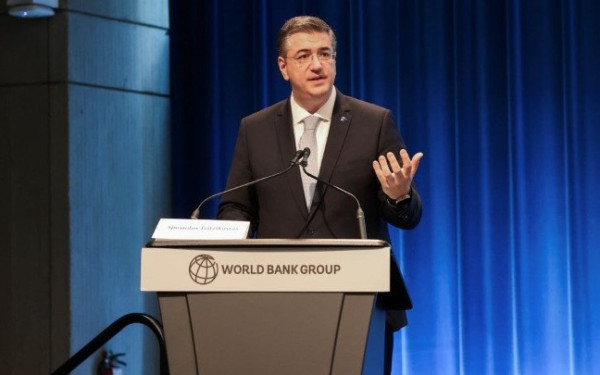 Απ. Τζιτζικώστας από Ουάσιγκτον: «Η συνέχιση της κρίσης στα Στενά του Ορμούζ θα προκαλέσει σοκ σε ολόκληρη την παγκόσμια οικονομία»