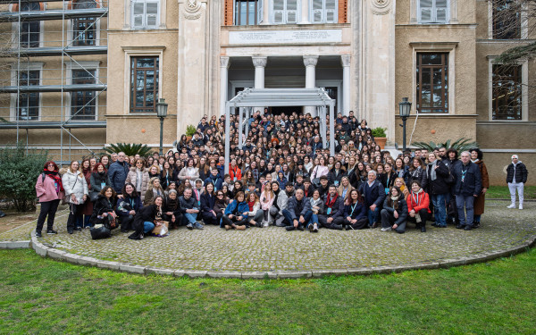 10ο Διεθνές Μαθητικό Συνέδριο Λογοτεχνίας: Πάνω από 400 μαθητές «συνάντησαν» τη Διδώ Σωτηρίου στην Κωνσταντινούπολη