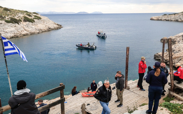 Αττική: Δύτης εγκλωβίστηκε στα 28 μέτρα στα Λιμανάκια