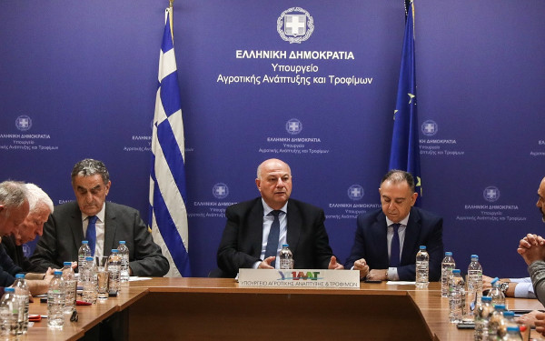 ΥΠΑΑΤ: Τα πρώτα μέτρα στήριξης των τυροκόμων και κτηνοτρόφων της Λέσβου για τον αφθώδη πυρετό