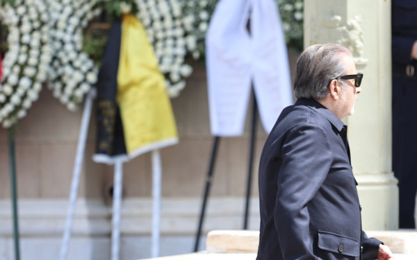 Το τελευταίο «αντίο» της οικογένειας του Άρη στη Μαρινέλλα, παρών και ο Γιαννάκης