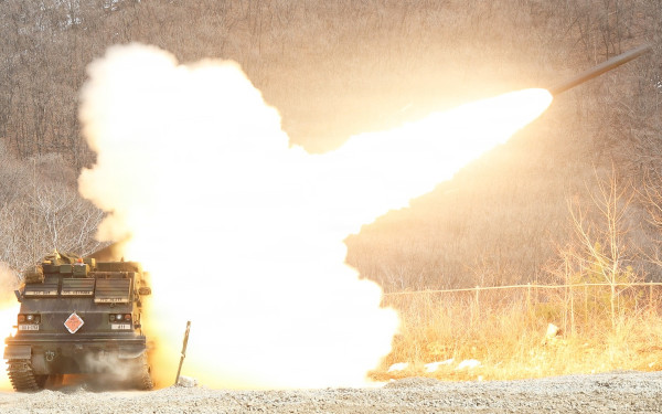 ΗΠΑ: Φουλ οι μηχανές για την παραγωγή όπλων και πυρομαχικών
