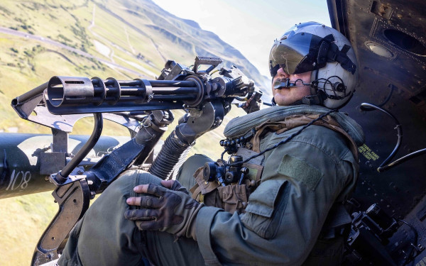 ΗΠΑ: Φουλ οι μηχανές για την παραγωγή όπλως και πυρομαχικών