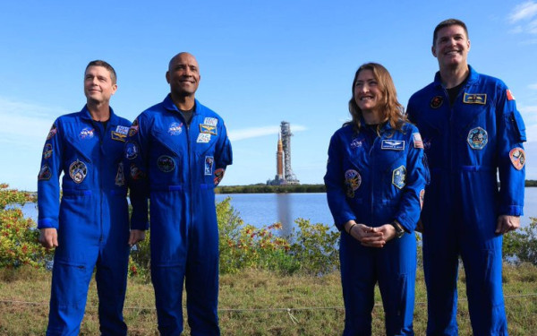 Ιστορική στιγμή: Η NASA επιστρέφει στη Σελήνη με την αποστολή «Άρτεμις II» (βίντεο)