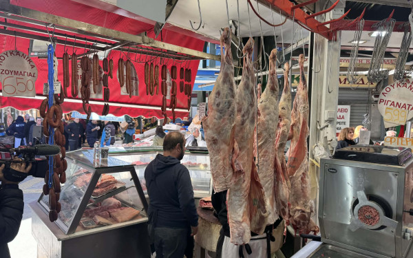 Θεσσαλονίκη: Ελλείψεις σε ντόπια αμνοερίφια εντείνουν τους φόβους για νέες ανατιμήσεις πριν το Πάσχα