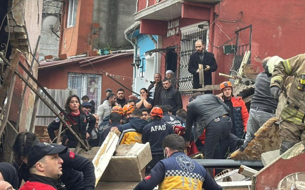 Τουρκία: Έκρηξη στην Κωνσταντινούπολη - Κατέρρευσαν 2 κτίρια στην περιοχή Φατίχ (βίντεο)