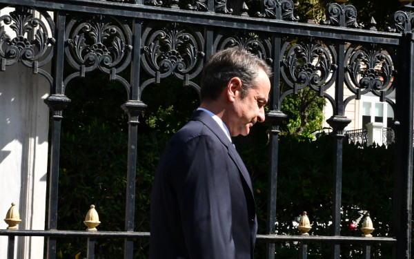 Και τώρα τρέχουμε… Του Νίκου Οικονόμου