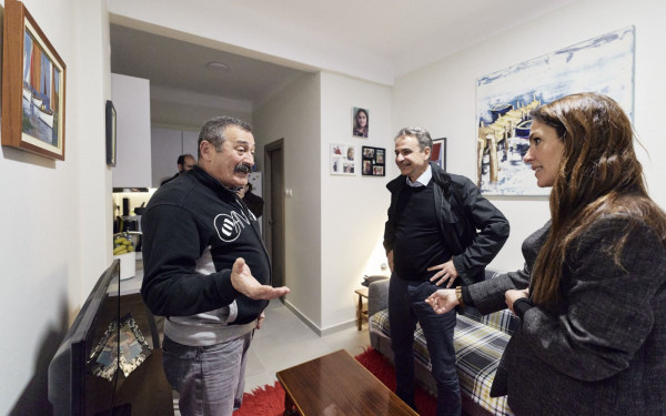 Θεσσαλονίκη: Η «δεύτερη ευκαιρία» του 63χρονου Θεόφιλου που κέρδισε την αστεγία – Συνάντηση με τον Κυριάκο Μητσοτάκη