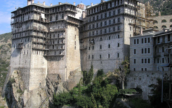 Στο Άγιο Όρος ο Β. Κικίλιας για αυτοψίες σε λιμένες - Αναβαθμίζονται οι λιμένες των Μονών Ιβήρων και Μεγίστης Λαύρας