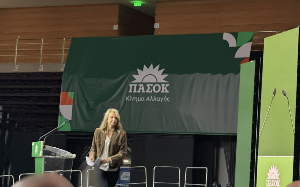 Μιλένα Αποστολάκη: «Απέναντι στους πελάτες της Δεξιάς υπάρχουν οι πολίτες της πατρίδας»