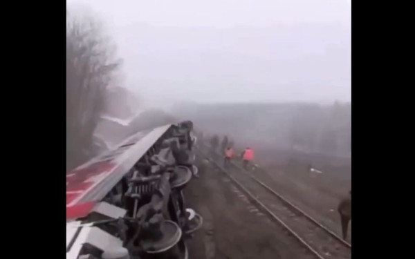 Ρωσία: Εκτροχιάστηκε τρένο στην Ουλιάνοφσκ - Τουλάχιστον 22 τραυματίες (βίντεο)