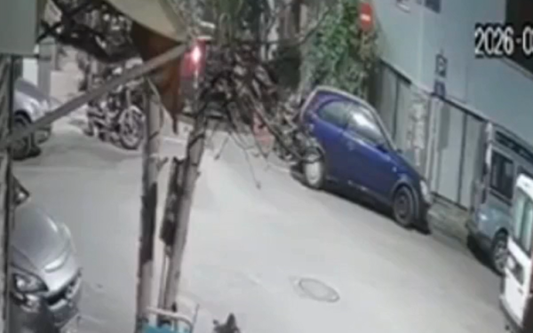 Αμπελόκηποι: Συνελήφθη 40χρονη μεθυσμένη οδηγός που τράκαρε 14 σταθμευμένα ΙΧ - Δείτε βίντεο