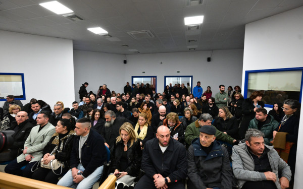 Λάρισα: Ξεκινά σε κλίμα μγάλης έντασης η δίκη για τα Τέμπη με τους 57 νεκρούς