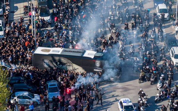 «Ντόπες» του κόσμου του ΠΑΟΚ πριν από το μεγάλο ντέρμπι με τον Παναθηναϊκό