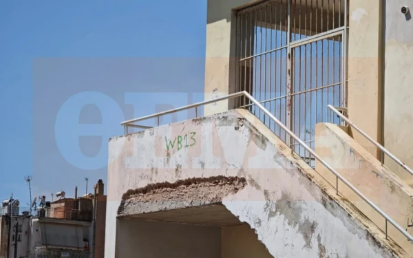 Πώς έγινε το ατύχημα με τη 13χρονη που έπεσε από το μπαλκόνι σχολείου στο Χαϊδάρι, σοκαρισμένοι οι συμμαθητές της