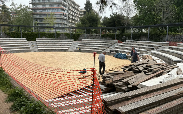 Θεσσαλονίκη: Αλλάζει όψη το αμφιθέατρο του Κήπου των Εποχών στη Νέα Παραλία (βίντεο)