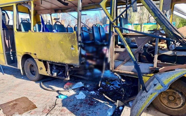 Ουκρανία: Τρεις νεκροί στην Νικόπολη μετά από Ρωσικό πλήγμα σε αστικό λεωφορείο (βίντεο)