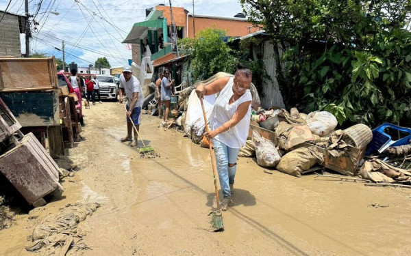 Τραγωδία στην Ισπανιόλα: Τουλάχιστον 16 νεκροί από τις φονικές πλημμύρες σε Αϊτή και Δομινικανή Δημοκρατία (βίντεο)
