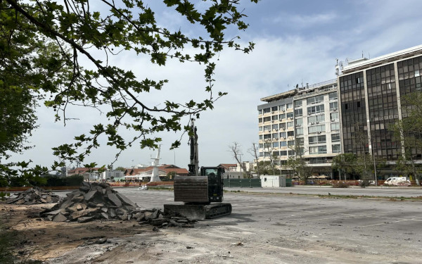 Θεσσαλονίκη: «Γεννιέται» σιγά - σιγά η νέα πλατεία Ελευθερίας - Μπουλντόζες ξηλώνουν την άσφαλτο