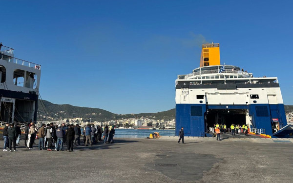 Λέσβος: Σε απόγνωση οι κτηνοτρόφοι - Να φύγουν τα προϊόντα ζητούν οι τυροκόμοι - Συνεχίζονται οι κινητοποιήσεις στα λιμάνια