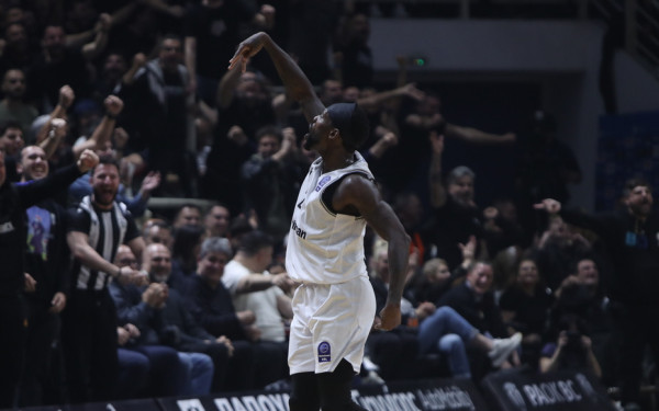 Μπάσκετ: Ασπρόμαυρο «βάφτηκε» το ντέρμπι της Θεσσαλονίκης