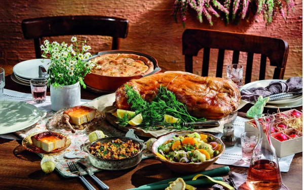 ΕΣΕΕ: Από 107,20 έως 156,20 ευρώ κοστίζει το φετινό πασχαλινό τραπέζι - Αύξηση έως 9,3% σε σχέση με πέρυσι