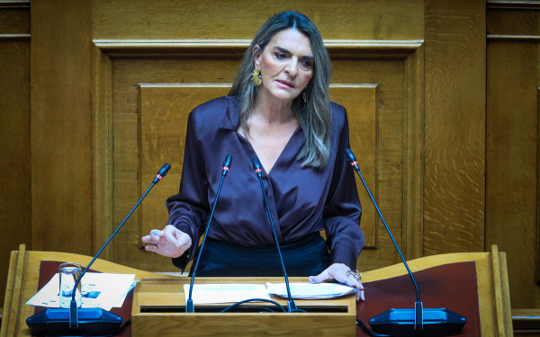 Βουλή - Πέτη Πέρκα: «Ο εθισμός στη στρεβλή κανονικότητα του κ. Μητσοτάκη συνιστά τη μεγαλύτερη ήττα μιας δημοκρατικής κοινωνίας»