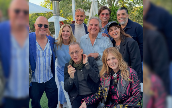 «Happy Greekster!»: Το ελληνικό Πάσχα των αστέρων του Χόλιγουντ - Ποιους κάλεσε στο σπίτι της η Νία Βαρντάλος