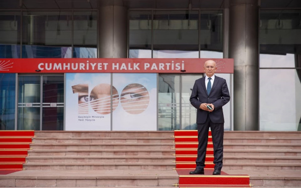 Τουρκία: Συνελήφθη ο επικεφαλής της αντιπολίτευσης στην Άγκυρα στο πλαίσιο έρευνας για διαφθορά