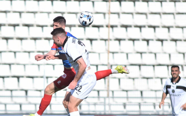 Super League - Πλέι οφ, 5-8: Μοιρασιά στο Πανθεσσαλικό