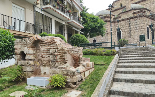 Θεσσαλονίκη: Παρουσία Μενδώνη η παράδοση ακόμα τεσσάρων οθωμανικών κρηνών στην Άνω Πόλη