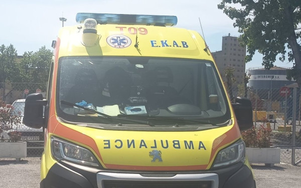 Σοβαρό τροχαίο στη Χαλκιδική: Καραμπόλα με τρία οχήματα στη Συκιά - Σε σοβαρή κατάσταση στο νοσοκομείο 57χρονη
