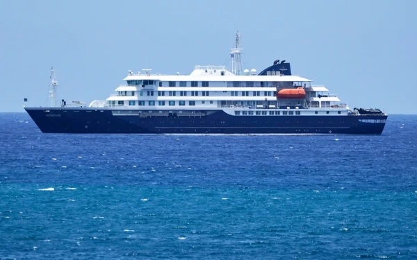 Χανταϊός: Υπό δρακόντεια μέτρα η εκκένωση του κρουαζιερόπλοιου - Live εικόνα από το λιμάνι της Τενερίφης