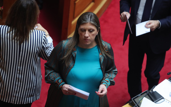 Βουλή: Τρίτη αναβολή για τις άρσεις ασυλίας της Ζωής Κωνσταντοπούλου