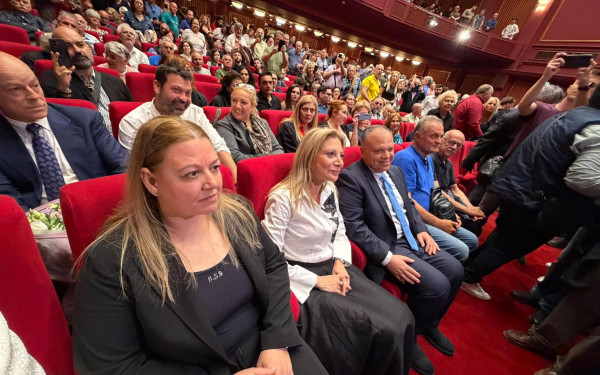 «Ελπίδα για τη Δημοκρατία» το όνομα του κόμματος Καρυστιανού