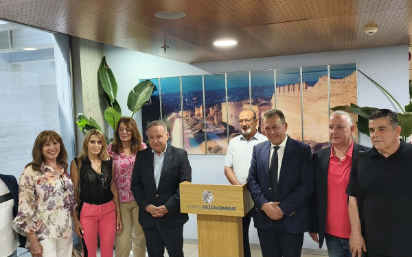 Θεσσαλονίκη: Νέα κολυμβητική πισίνα στην Ε’ Δημοτική Κοινότητα ανακοίνωσαν Αγγελούδης και Βρούτσης (βίντεο)