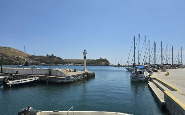 Λήμνος: Αναβάθμιση του τουριστικού προϊόντος - Νέα ανοίγματα σε διεθνείς αγορές και δρομολόγηση της σύνδεσης με το Τσανάκαλε