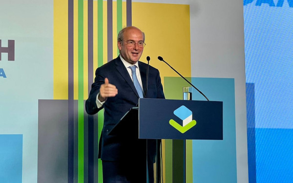 Κ. Χατζηδάκης: «Ολοκληρώνεται το Κτηματολόγιο, μια από τις δυσκολότερες μεταρρυθμίσεις»