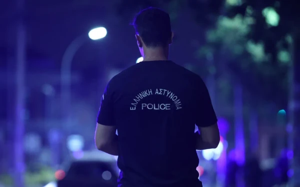 Ηλεία: Καταδίκη αστυνομικού στην Αμαλιάδα για ενδοοικογενειακή βία - «Φυγόποινος» ο δράστης, αναζητείται από τις αρχές.