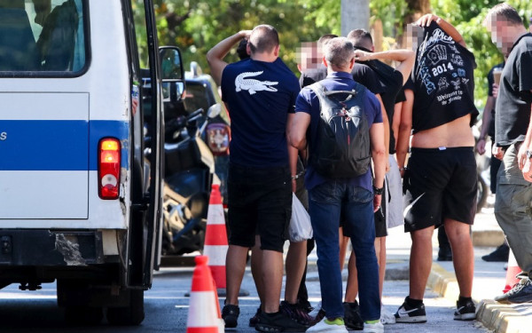Φονική «βεντέτα» στην Καλλιθέα: Ποινική δίωξη στους επτά συλληφθέντες για τη δολοφονία του 15χρονου - Τι κρύβεται πίσω από τον έλεγχο της πλατείας