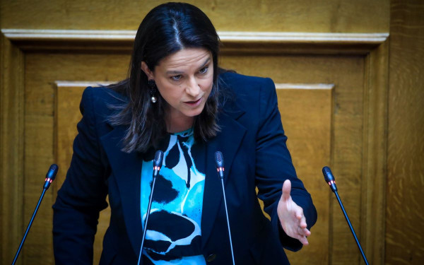 Η Ν. Κεραμέως καταθέτει πρόταση για την κατάργηση της περικοπής των συντάξεων χηρείας μετά την πάροδο της τριετίας