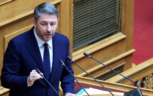 Την δέσμευση δύο εκατ. ευρώ από το Ταμείο Ανάκαμψης ζητά ο Ν. Ανδρουλάκης για την κατασκευή χιλιάδων νέων κοινωνικών κατοικιών