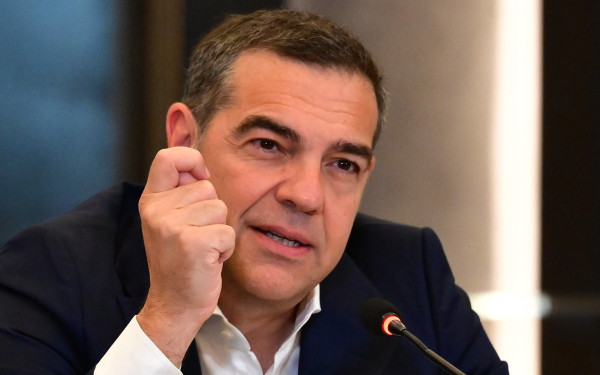 Κοντά στον Τσίπρα μεταλλάσσονται και οι κανονικοί άνθρωποι. Του Μάκη Βοϊτσίδη